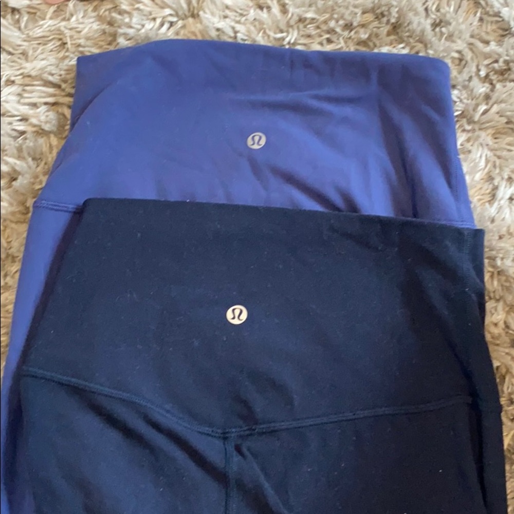 bundle of two blue align leggings